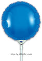 Se muestra un globo de papel de aluminio redondo, azul y brillante de 9" de la marca Oaktree (sólo con aire, válvula autosellante) unido a un vaso de plástico blanco y un palito. El texto debajo dice: Vaso y palito de globo no incluidos. El paquete incluye 5 globos.