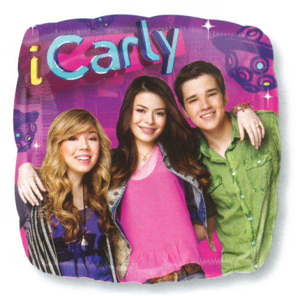 18" iCarly Group Party Foil Balloon